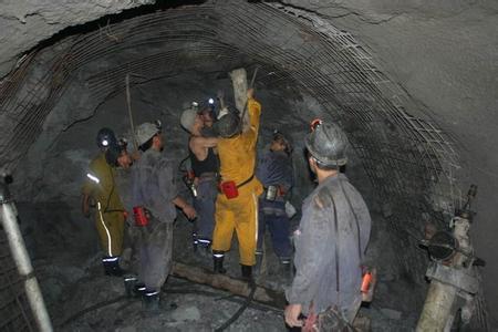 辽中工程爆破中的危险因素分析以及应对工程爆破危险的措施