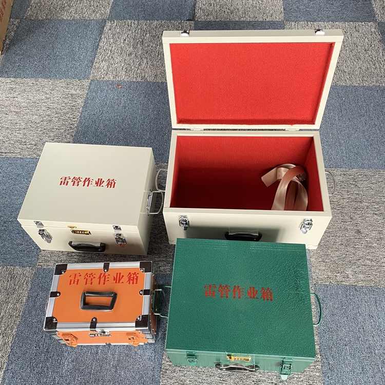 辽中爆破工程作业箱如何选择？玻璃钢与传统材质的全面对比